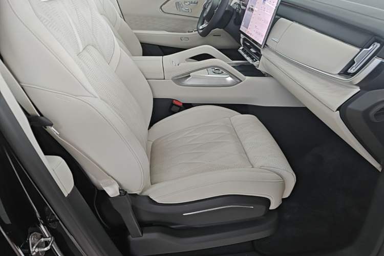 Used Zeekr 8X 2026 Model Max Edition 55kWh Right Front Seat