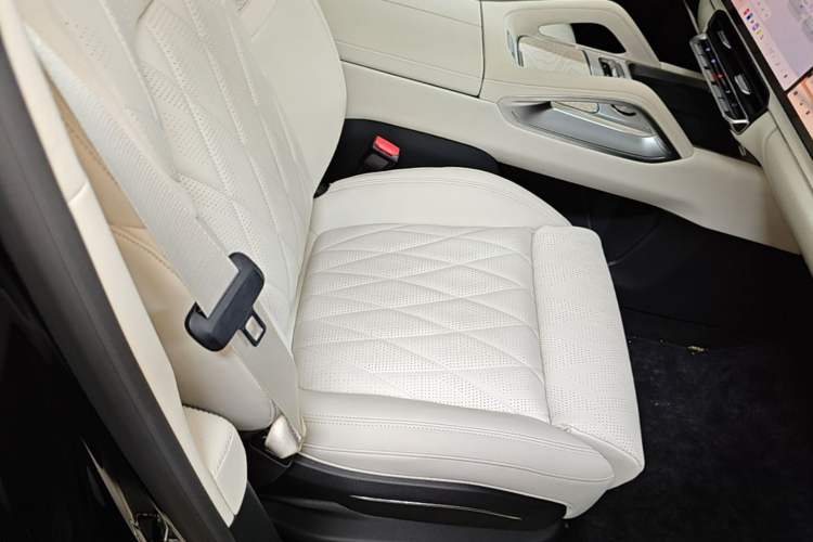 Used Zeekr 8X 2026 Model Ultra Edition 70kWh Right Front Seat