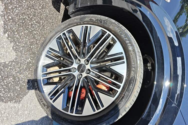 Used Zeekr 8X 2026 Model Ultra+ Edition 70kWh Right Front Wheel Hub