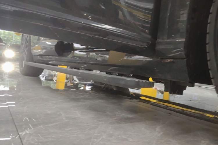 Used Zeekr 8X 2026 Model Ultra Edition 70kWh Right Side Sill