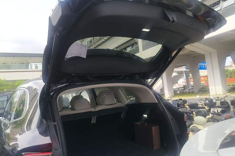 Used Zeekr 8X 2026 Model Ultra+ Edition 70kWh Trunk