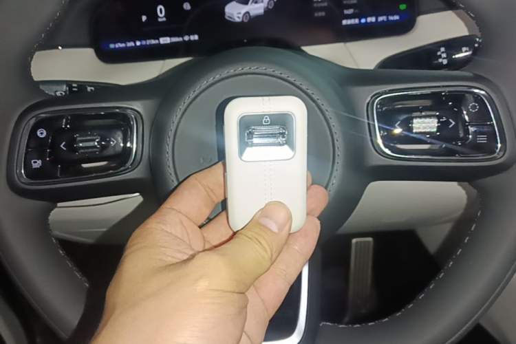 Used Zeekr 8X 2026 Model Ultra+ Edition 70kWh Interior 1
