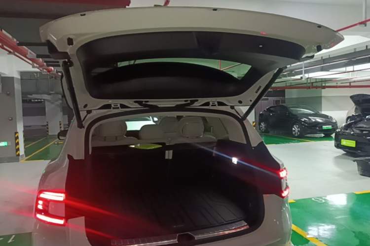 Used Zeekr 8X 2026 Model Ultra+ Edition 70kWh Trunk