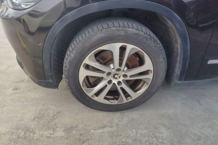 Used Zinoro 60H 2017 Standard Model Left Front Wheel Hub