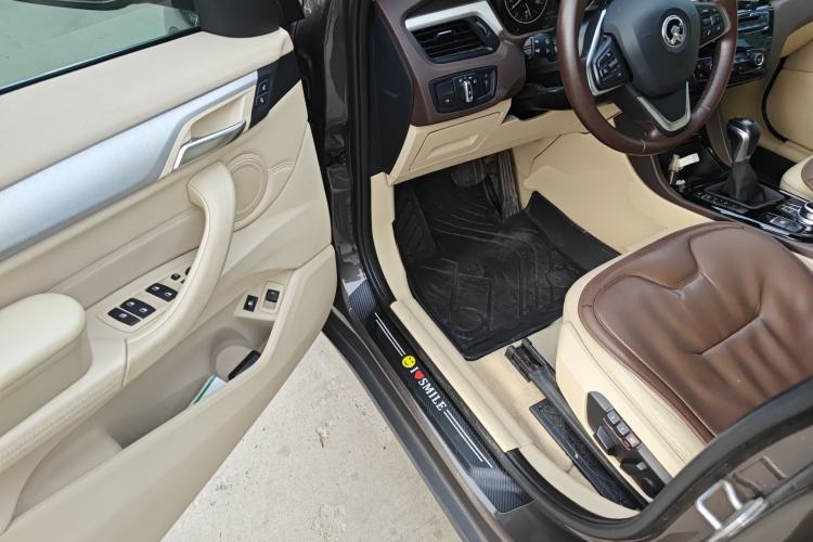 Used Zinoro 60H 2017 Standard Model Driver Seat