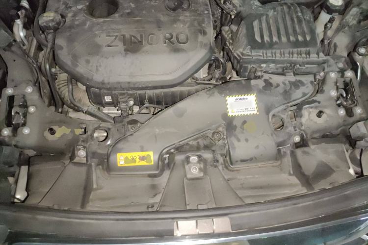 Used Zinoro 60H 2017 Standard Model Engine Bay
