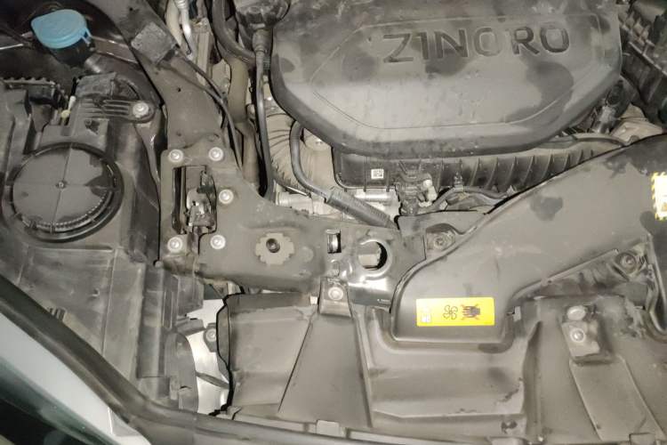 Used Zinoro 60H 2017 Standard Model Engine Bay Right
