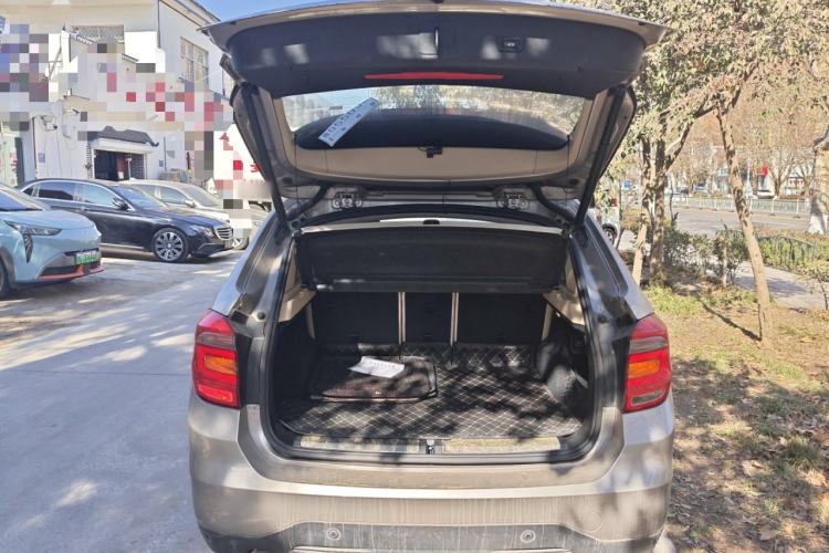 Used Zinoro 60H 2017 Standard Model Trunk