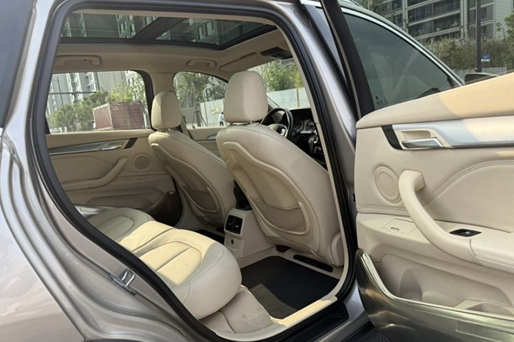 Used Zinoro 60H 2017 Standard Model Interior 1