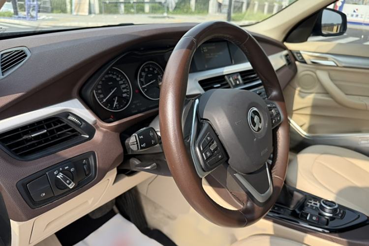 Used Zinoro 60H 2017 Standard Model Interior 10