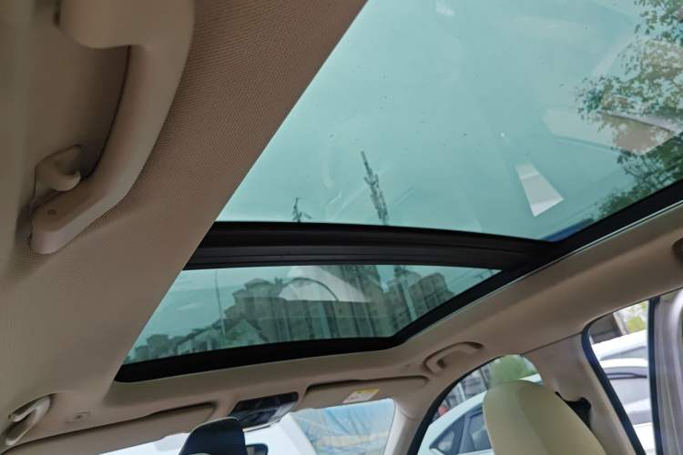 Used Zinoro 60H 2017 Standard Model Headliner