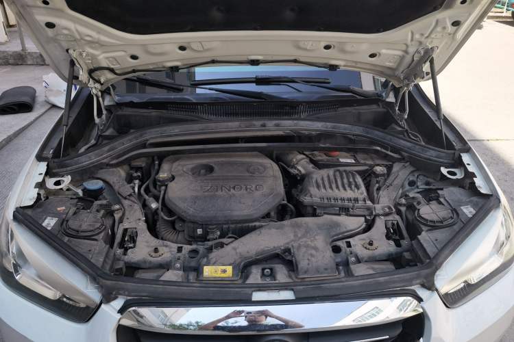 Used Zinoro 60H 2017 Standard Model Engine Bay