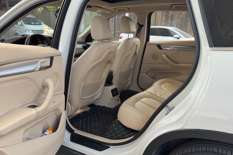 Used Zinoro 60H 2017 Standard Model Interior 2