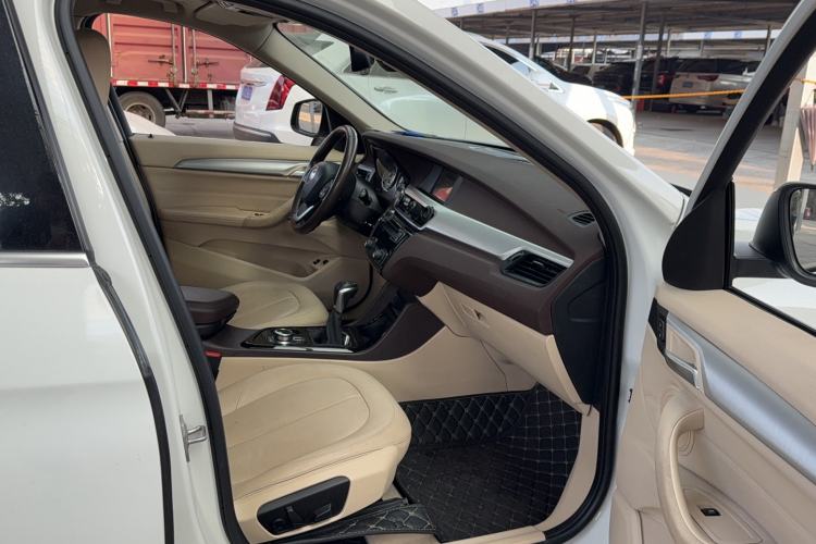 Used Zinoro 60H 2017 Standard Model Interior 5