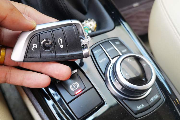 Used Zinoro 60H 2017 Standard Model Vehicle Key