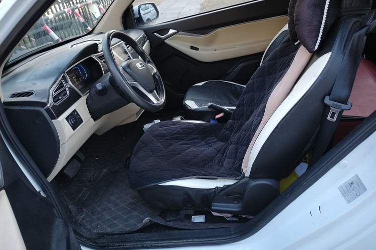 Used Zotye 2016 E30 Standard Model Left Front Seat