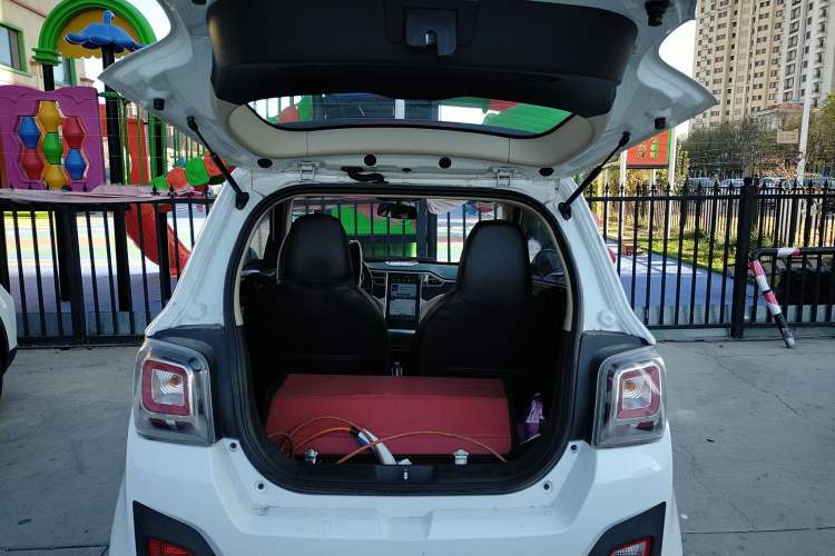 Used Zotye 2016 E30 Standard Model Trunk