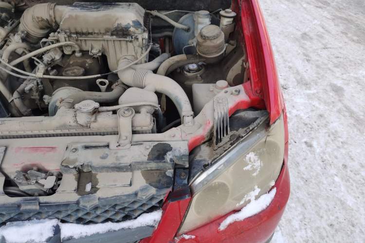 Used Zotye 5008 2008 1.3L Manual Standard Edition Engine Bay Left
