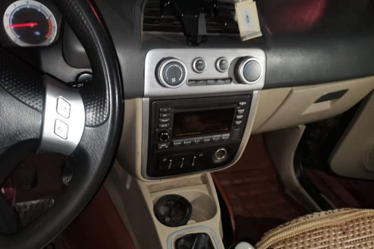 Used Zotye 5008 2010 1.3L Manual Standard Edition Audio And AC Panel