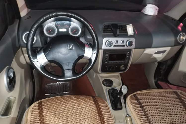 Used Zotye 5008 2010 1.3L Manual Standard Edition Center Console