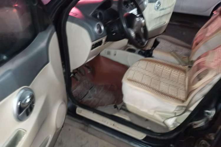 Used Zotye 5008 2010 1.3L Manual Standard Edition Driver Seat
