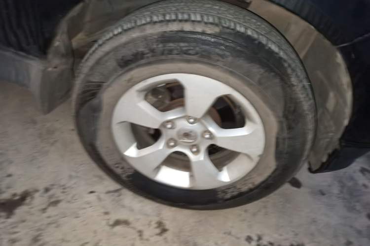 Used Zotye 5008 2010 1.3L Manual Standard Edition Right Front Wheel Hub