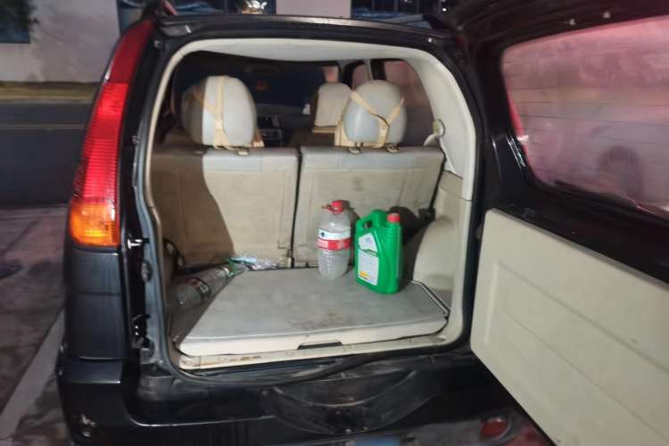 Used Zotye 5008 2010 1.3L Manual Standard Edition Trunk
