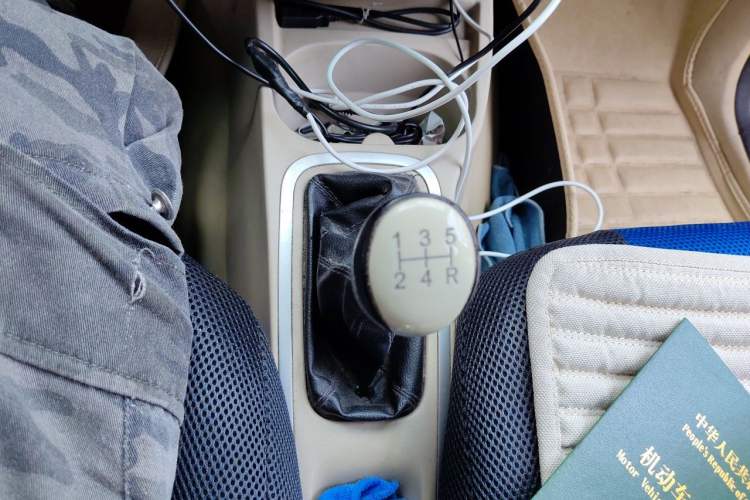Used Zotye 5008 2010 1.3L Manual Luxury Version Gear Lever