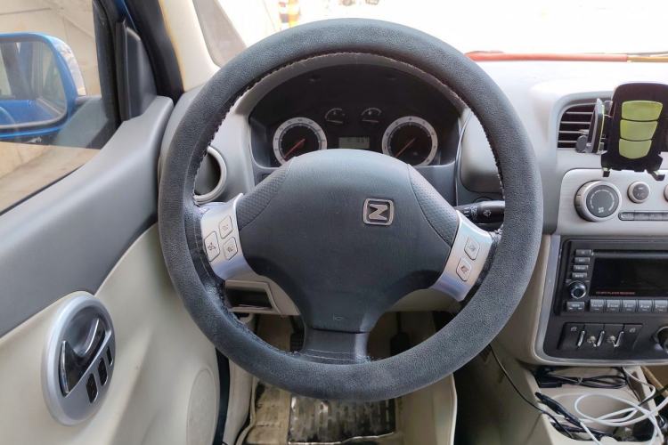 Used Zotye 5008 2010 1.3L Manual Luxury Version Steering Wheel
