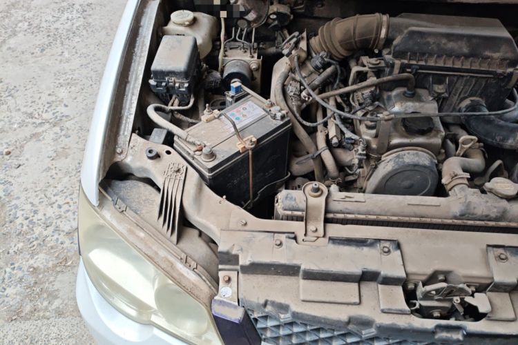Used Zotye 5008 2010 1.3L Manual Standard Edition Engine Bay Right