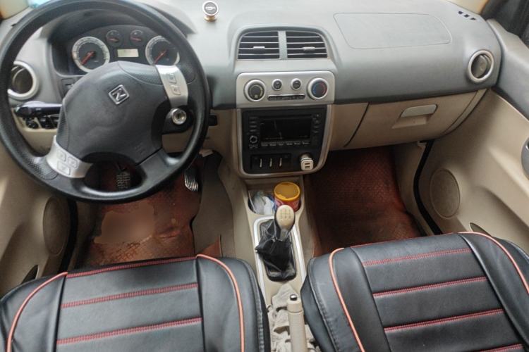 Used Zotye 5008 2010 1.3L Manual Comfort Edition Center Console