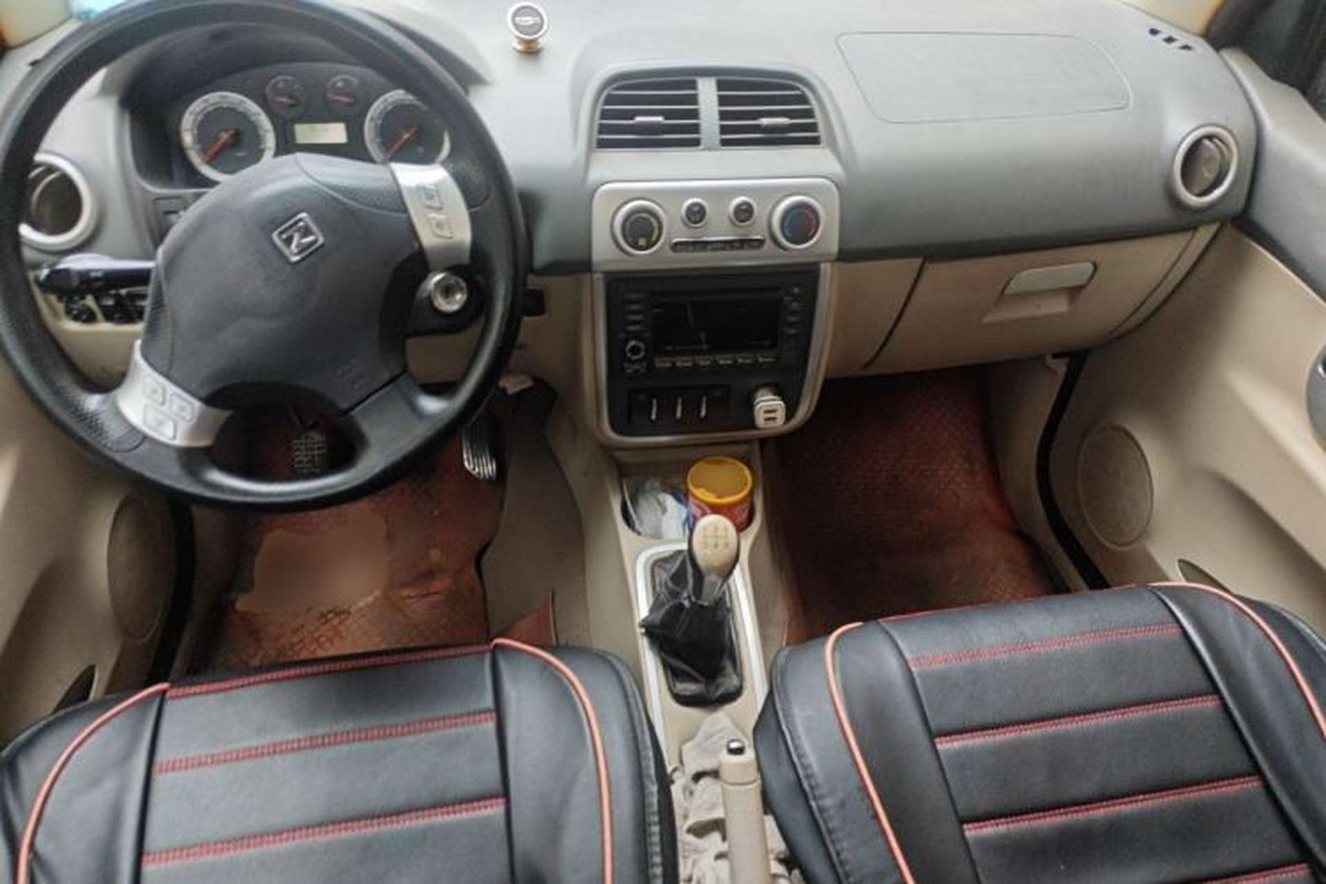 Used Zotye 5008 2010 1.3L Manual Comfort Edition Center Console