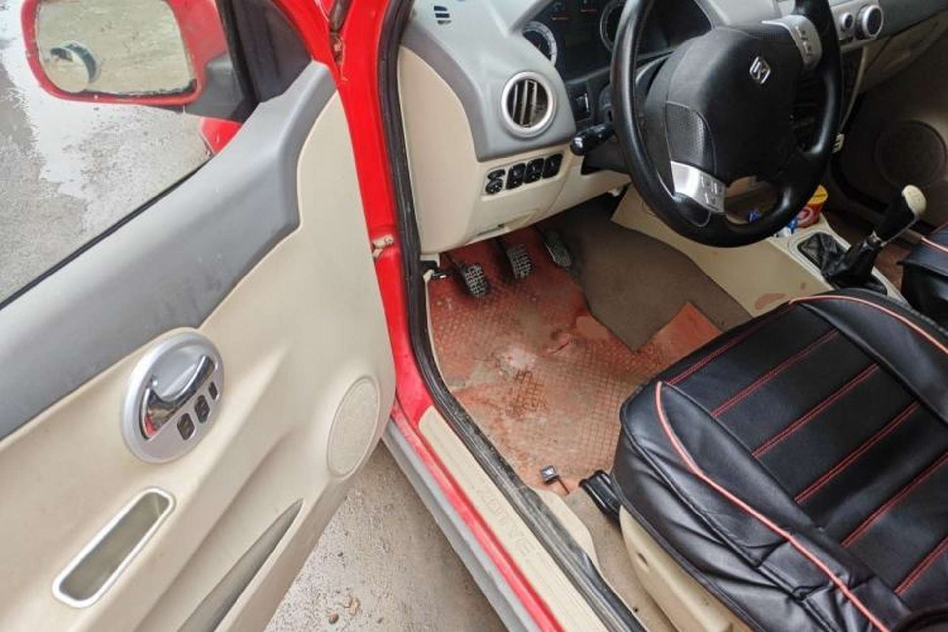 Used Zotye 5008 2010 1.3L Manual Comfort Edition Driver Seat