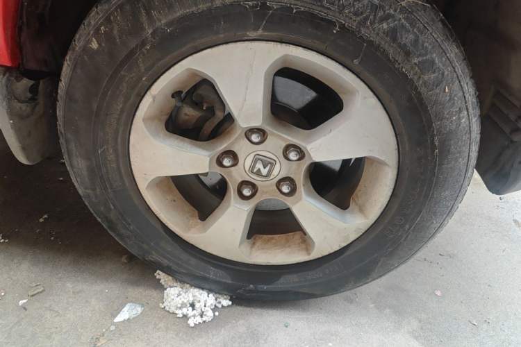 Used Zotye 5008 2010 1.3L Manual Comfort Edition Right Front Wheel Hub