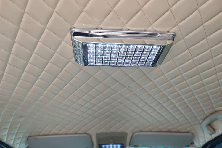 Used Zotye 5008 2010 1.3L CVT Standard Edition Headliner
