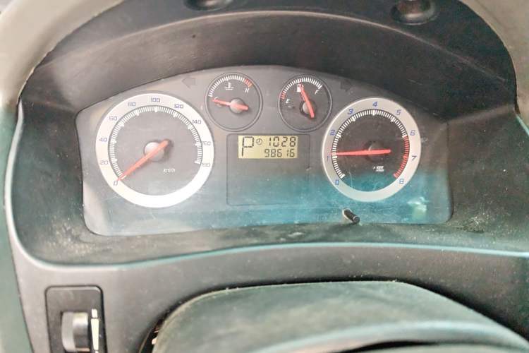 Used Zotye 5008 2010 1.3L CVT Standard Edition Instrument Cluster