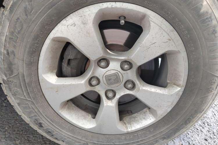 Used Zotye 5008 2010 1.3L Manual Standard Edition Right Front Wheel Hub