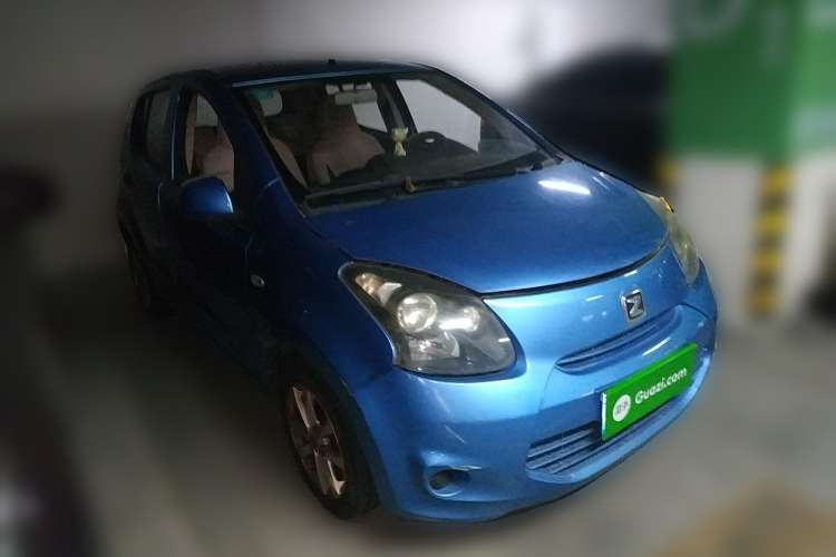 Used Zotye Cloud 100 2014 Cloud 100 Comfort Model Front Right 45 Deg