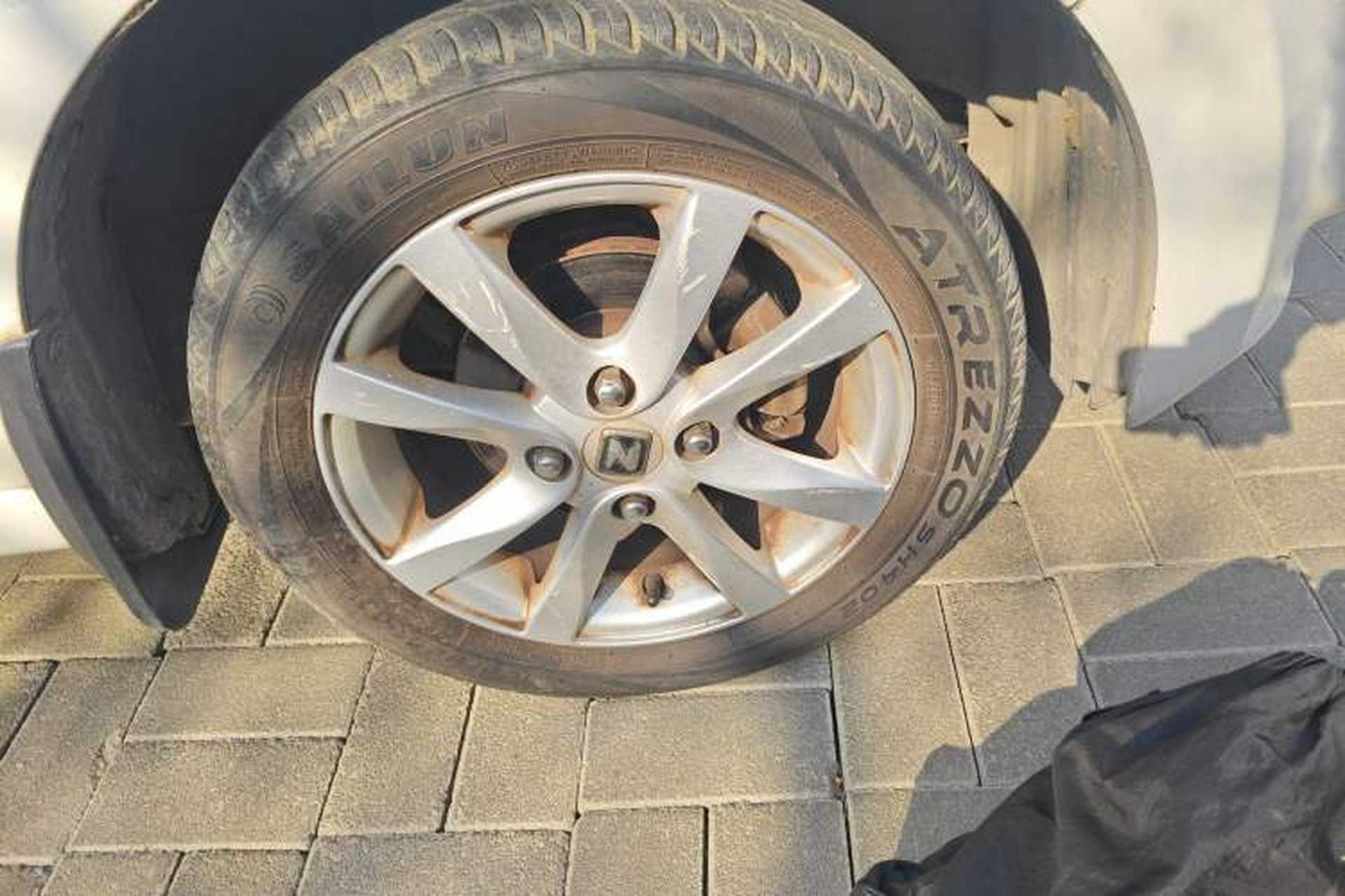 Used Zotye Cloud 100 2014 Cloud 100 Comfort Model Right Front Wheel Hub