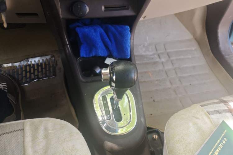 Used Zotye Cloud 100 2016 Cloud 100S Luxury Model Gear Lever