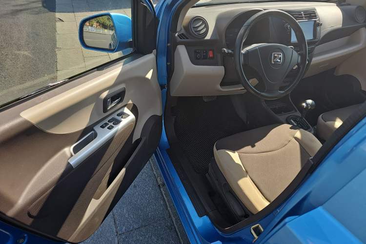 Used Zotye Cloud 100 2016 Cloud 100S Luxury Model Interior 2