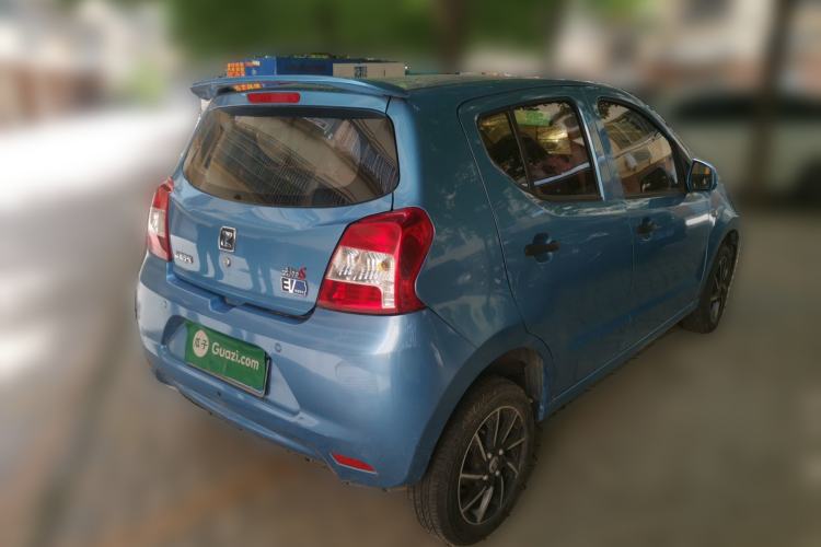 Used Zotye Cloud 100 2016 Cloud 100S Luxury Model Rear Right 45 Deg