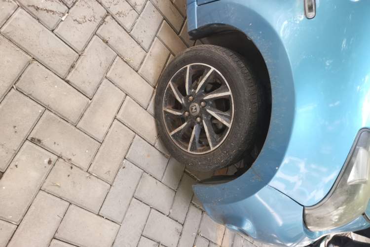 Used Zotye Cloud 100 2016 Cloud 100S Luxury Model Right Front Wheel Hub