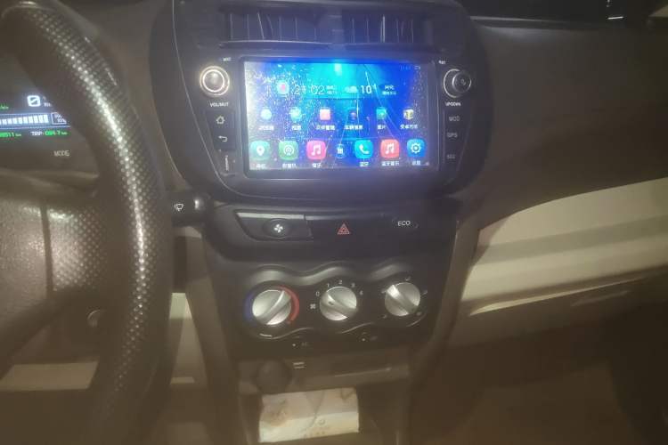 Used Zotye Cloud 100 2016 Cloud 100S Luxury Model Audio And AC Panel