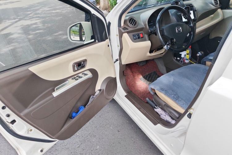 Used Zotye Cloud 100 2016 Cloud 100S Luxury Model Driver Seat