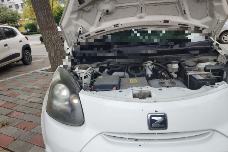 Used Zotye Cloud 100 2016 Cloud 100S Luxury Model Engine Bay Right