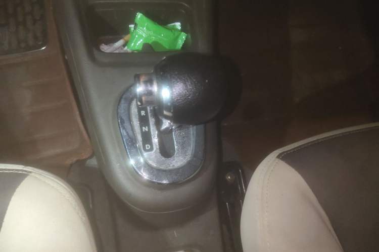 Used Zotye Cloud 100 2016 Cloud 100S Luxury Model Gear Lever