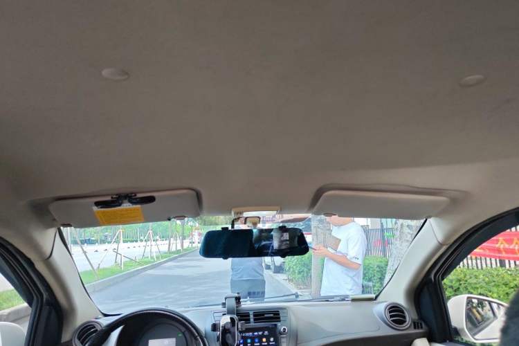 Used Zotye Cloud 100 2016 Cloud 100S Luxury Model Headliner