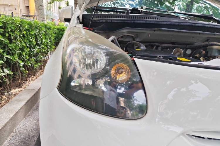 Used Zotye Cloud 100 2016 Cloud 100S Luxury Model Right Front Headlight