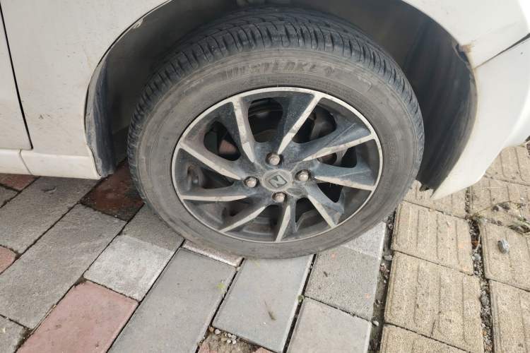 Used Zotye Cloud 100 2016 Cloud 100S Luxury Model Right Front Wheel Hub